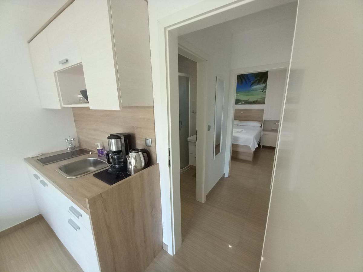 Apartmani Tropical Vodice Exterior photo