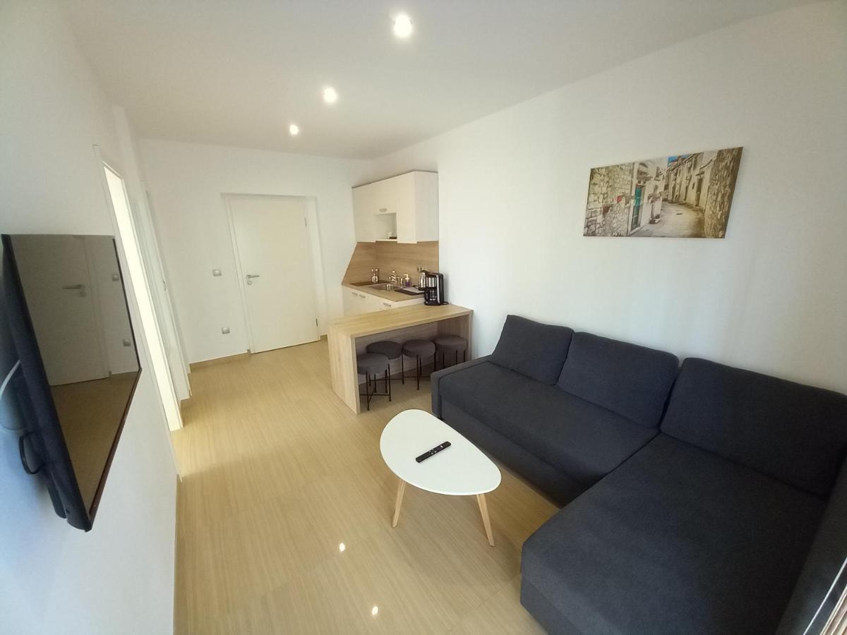 Apartmani Tropical Vodice Exterior photo