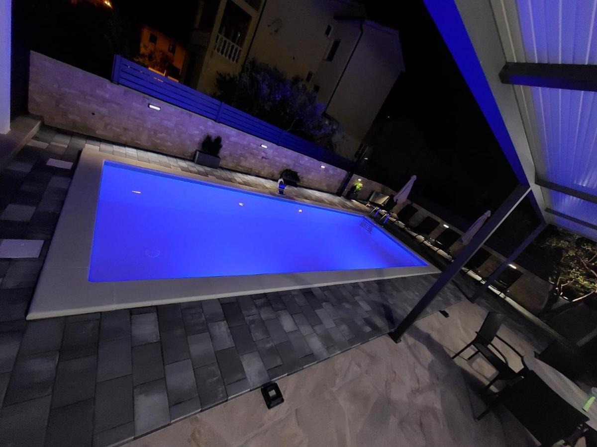 Apartmani Tropical Vodice Exterior photo