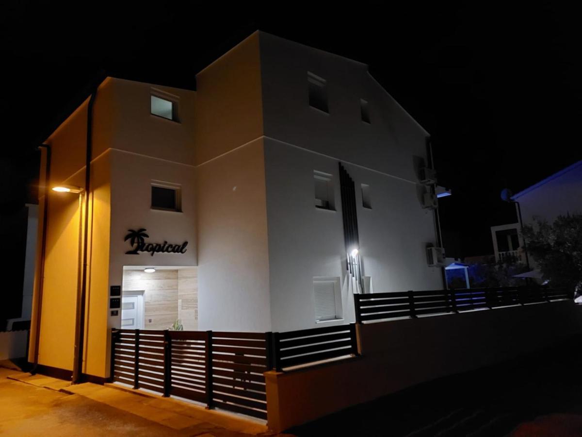 Apartmani Tropical Vodice Exterior photo