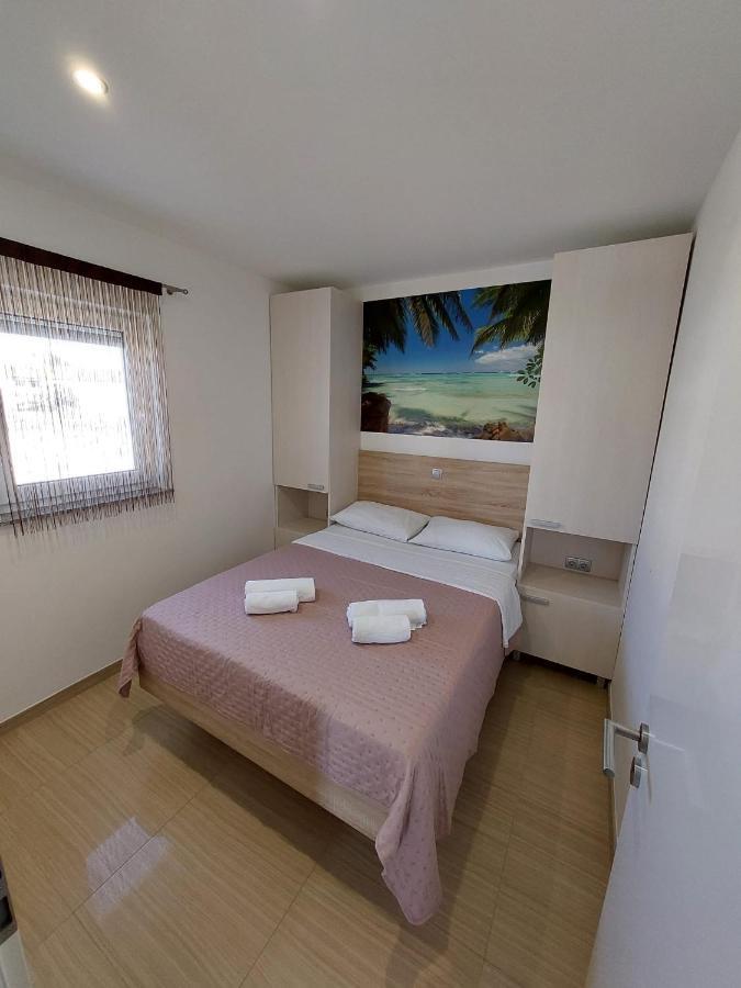 Apartmani Tropical Vodice Exterior photo