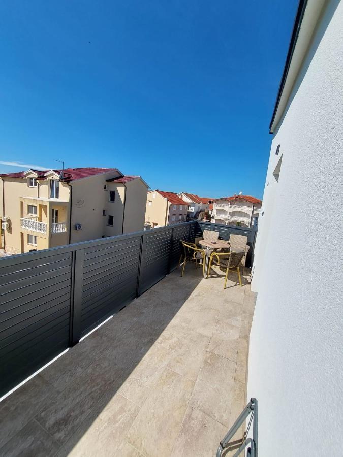 Apartmani Tropical Vodice Exterior photo