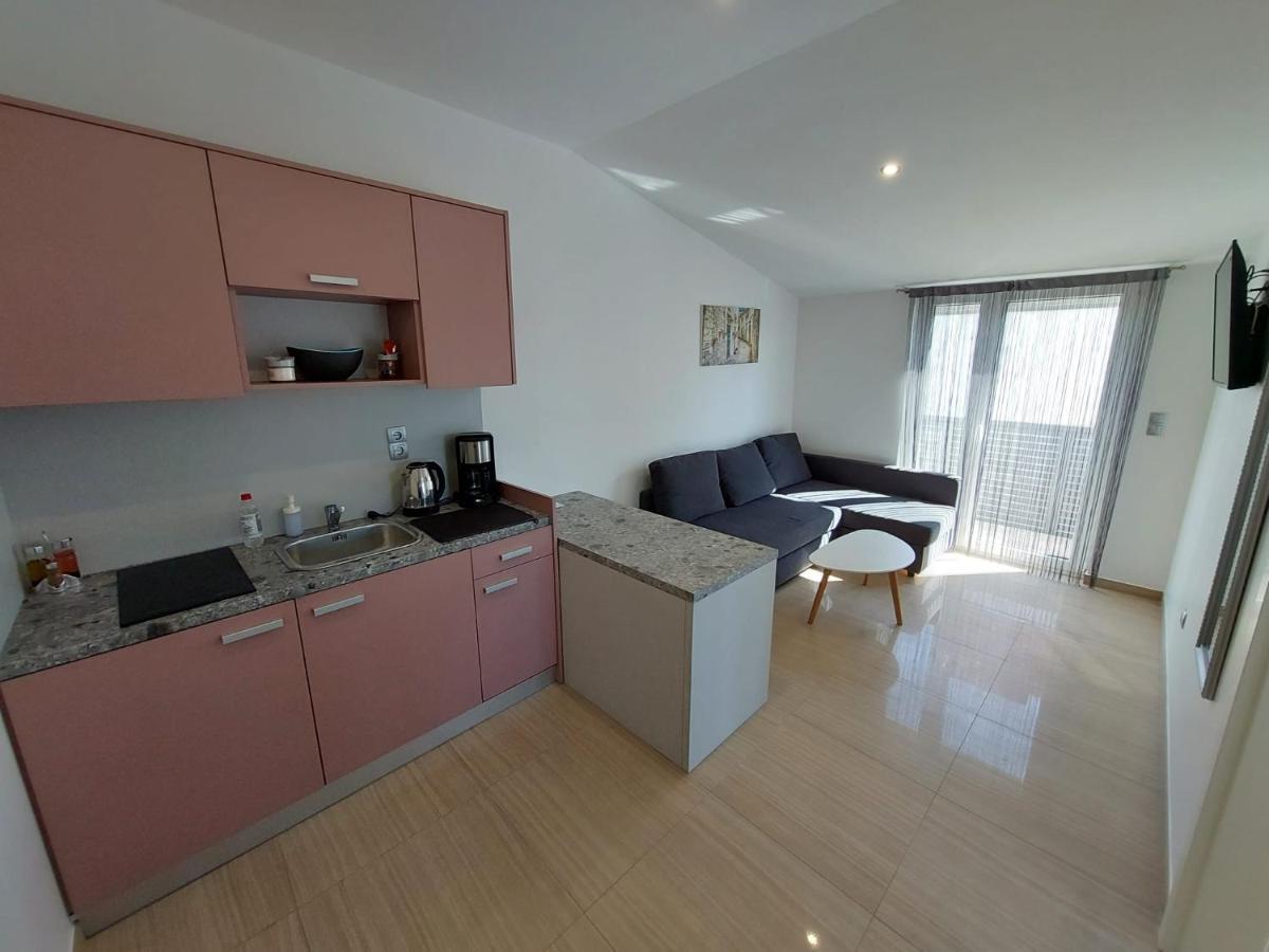 Apartmani Tropical Vodice Exterior photo