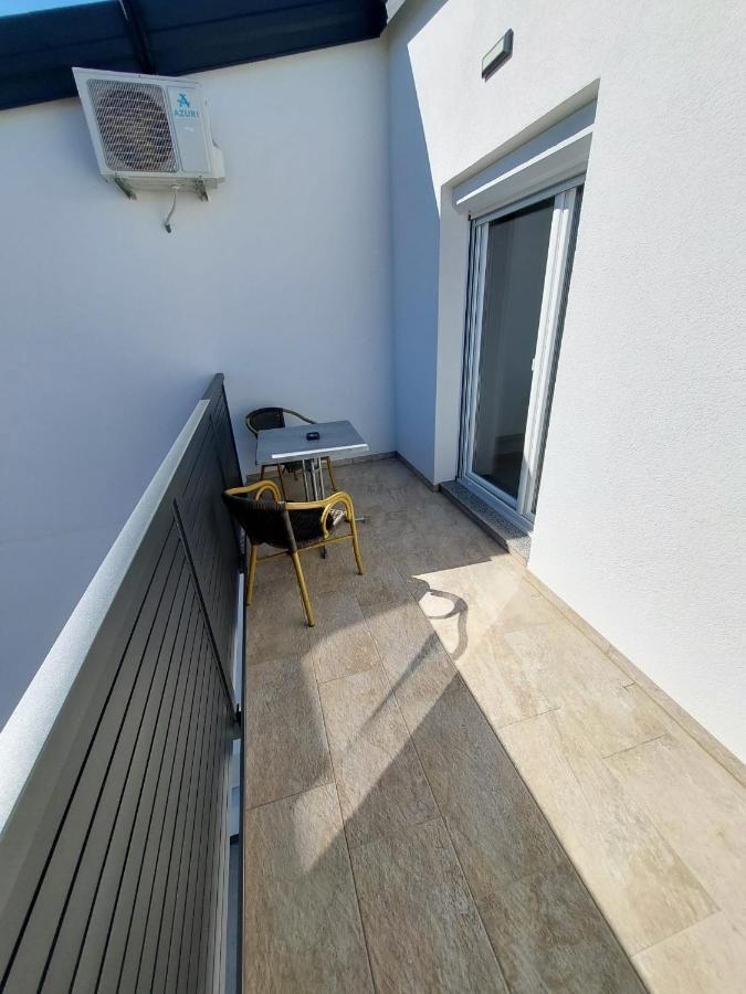 Apartmani Tropical Vodice Exterior photo