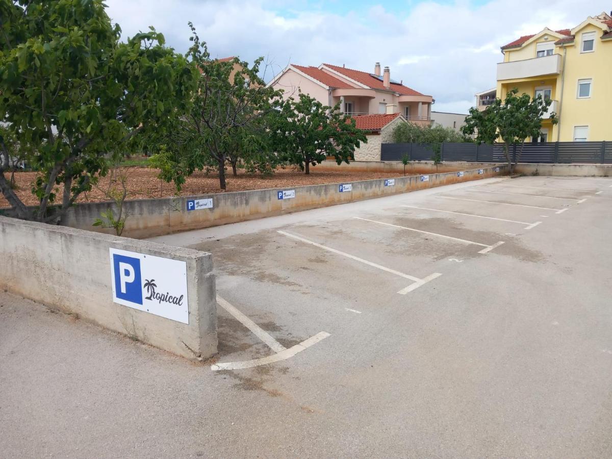 Apartmani Tropical Vodice Exterior photo